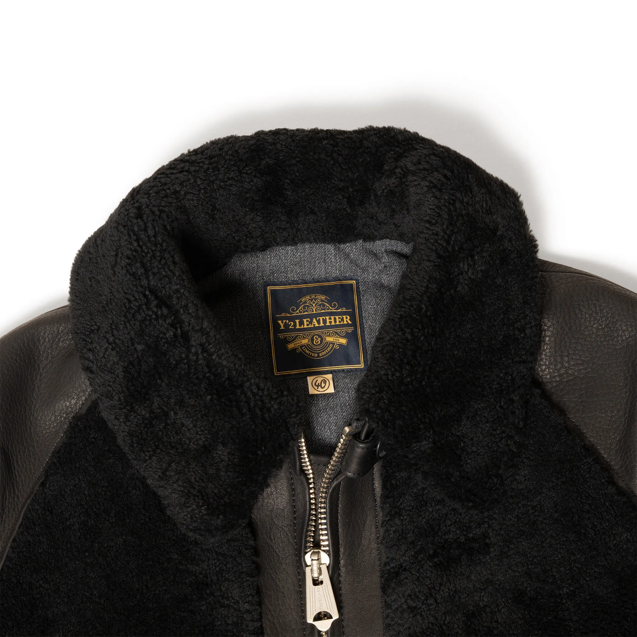 GRIZZLY JACKET Details1
