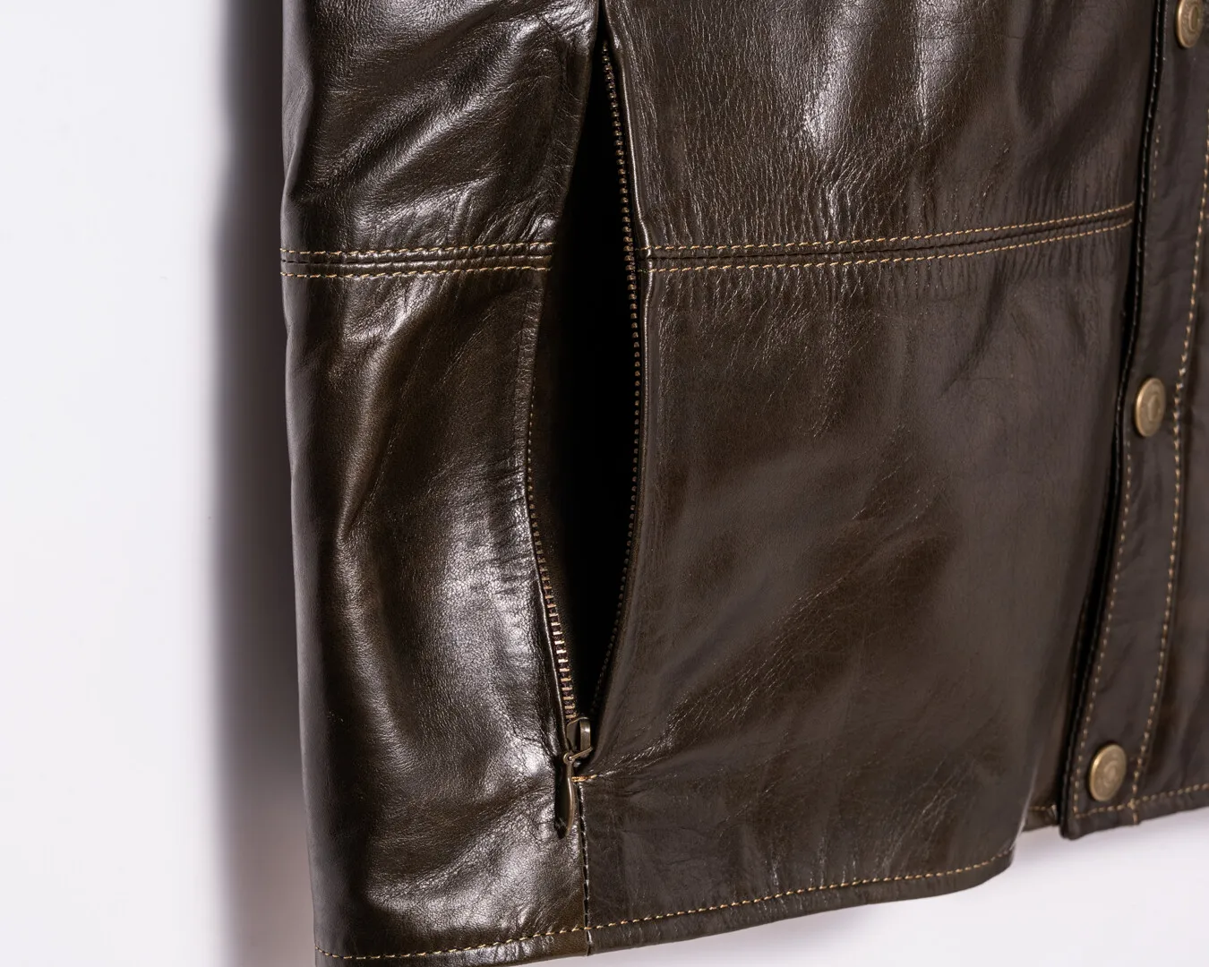 OIL SOFT HORSE LINER VEST leather jacket brand